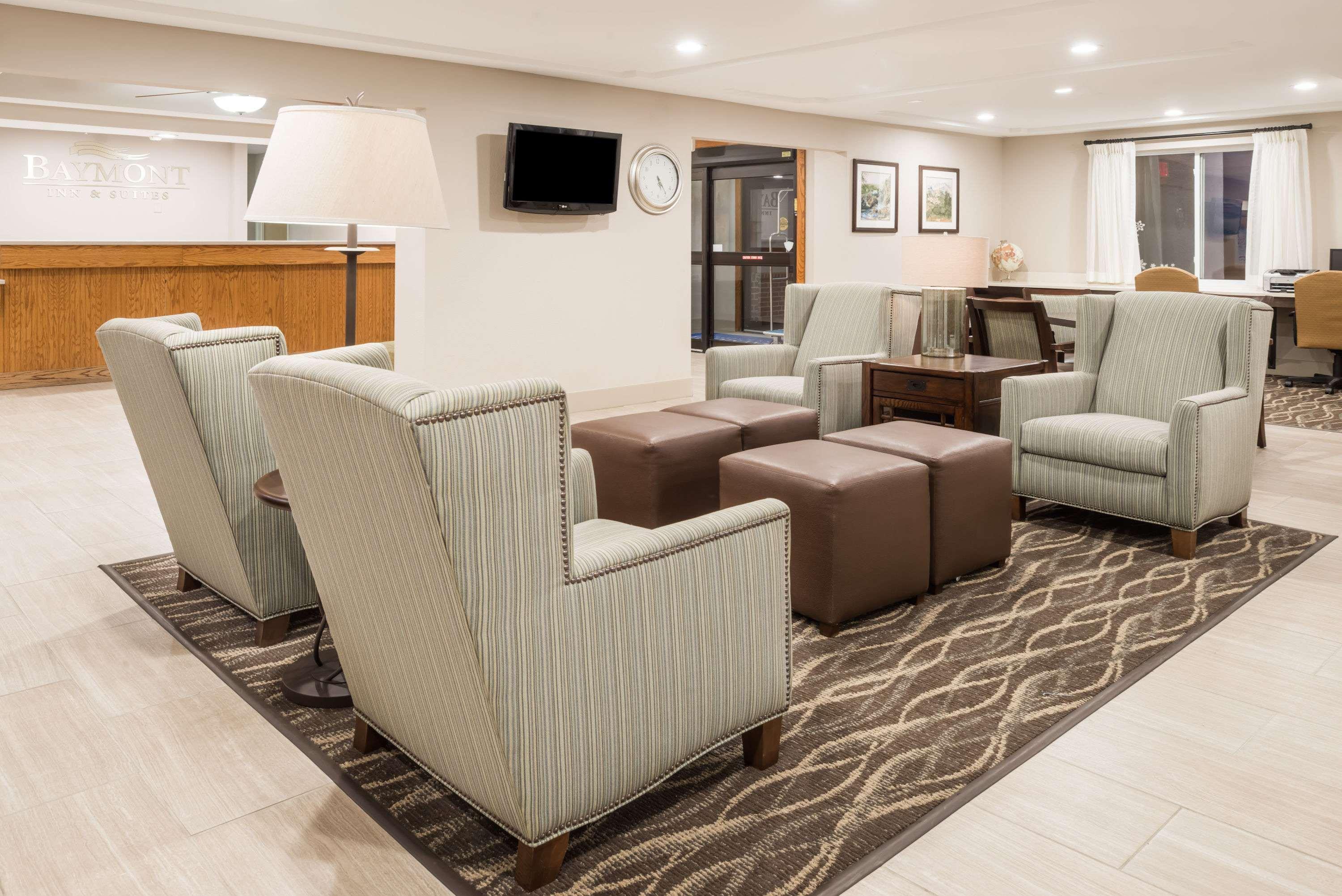 Baymont By Wyndham Fulton Hotel Bagian luar foto