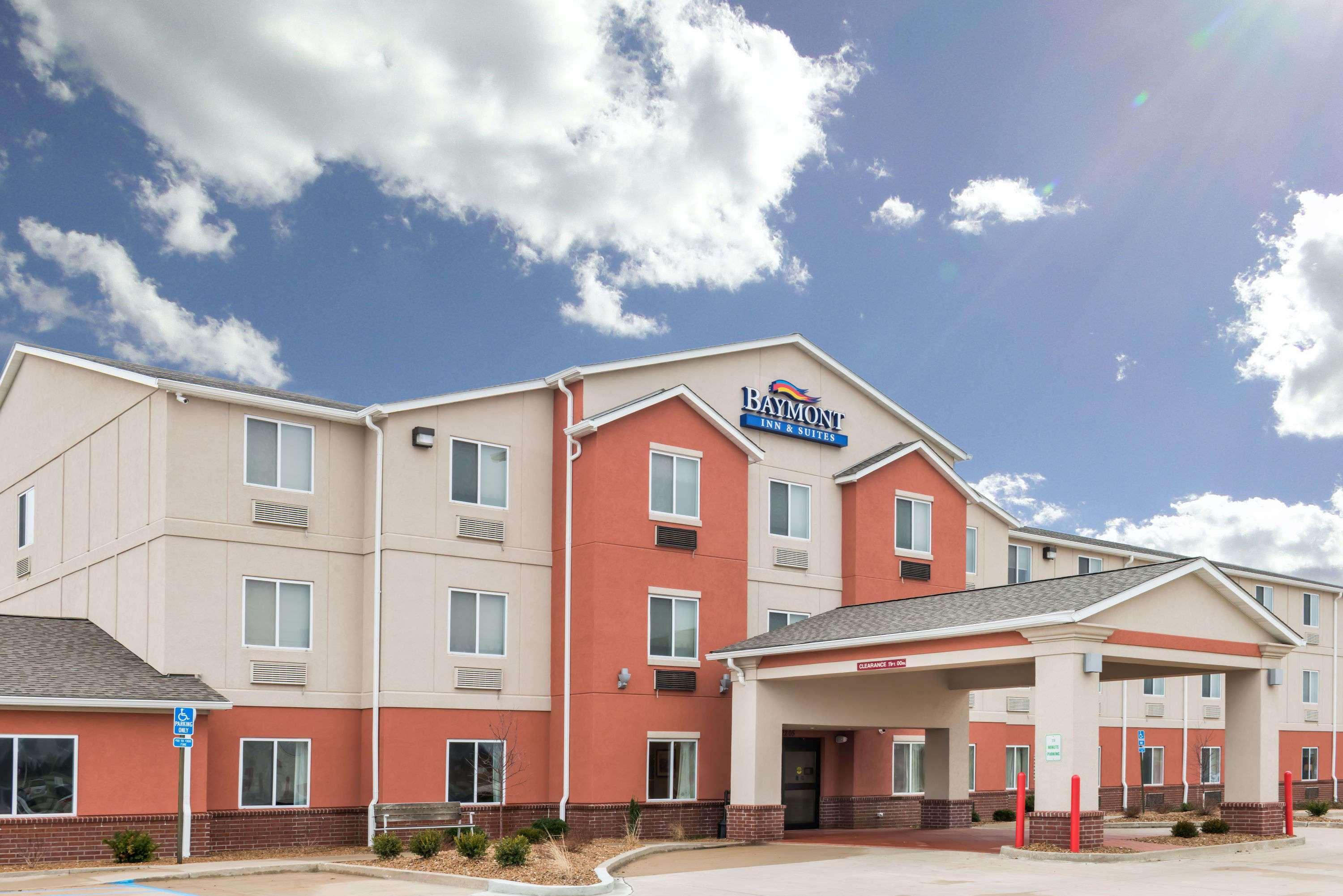 Baymont By Wyndham Fulton Hotel Bagian luar foto