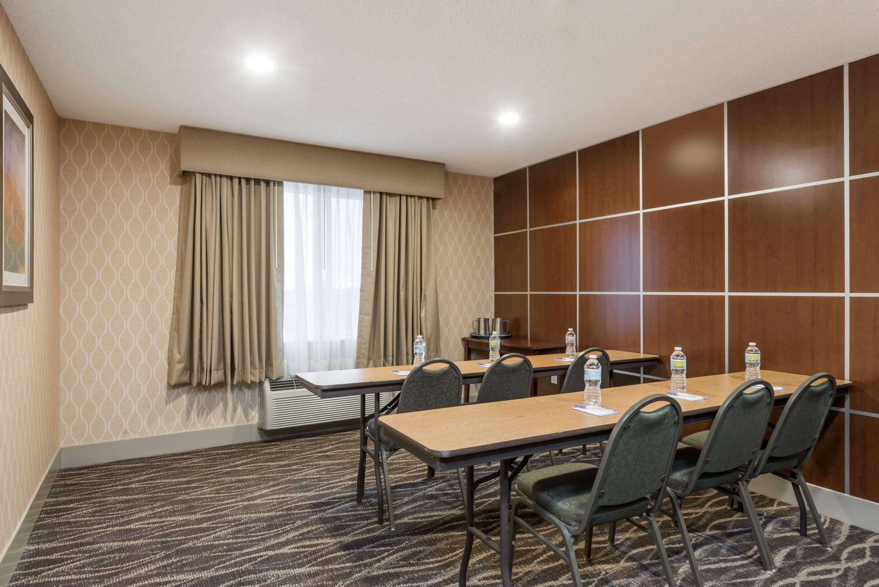 Baymont By Wyndham Fulton Hotel Bagian luar foto